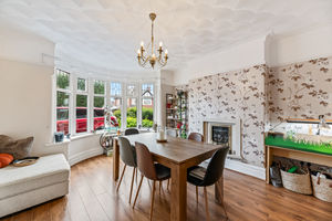 Dining Room- click for photo gallery